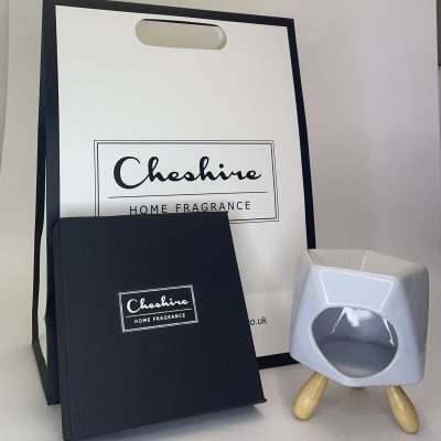Tealight wax melt burner with abstract cut out gift set