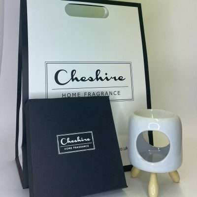 Tealight wax melt burner with circle cut out gift set