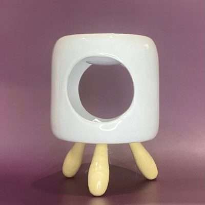 3 legged tealight wax melt burner with circle detail